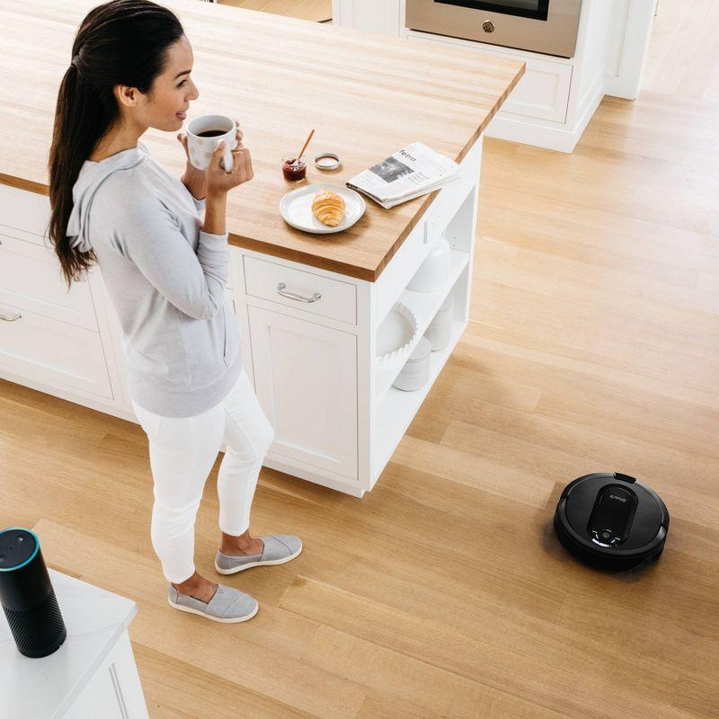 Shark IQ Wi-Fi Connected Robot Vacuum with XL Self-Empty Base – RV1001AE