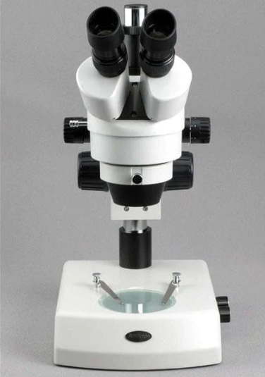 Amscope SM-2T-5M 7X - 45X Trinocular Stereo Zoom Microscope with Dual Halogen Lights and 5MP Camera New