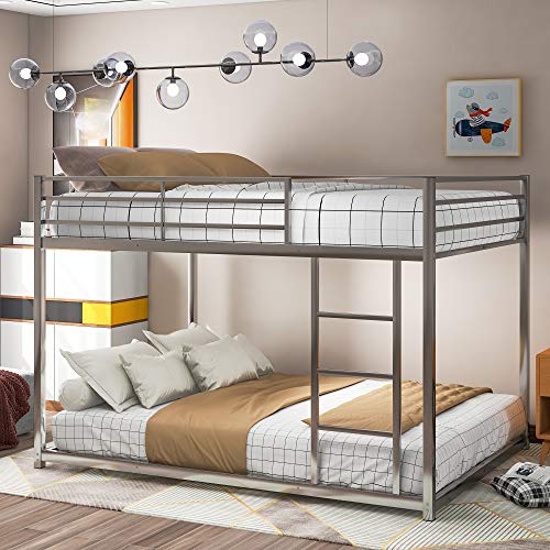 Harper & Bright Designs Full Over Full Metal Bunk Bed, Heavy Duty Low Bunk Bed with Safety Guard Rails and Ladder for Kids Teens Adults (Silver)