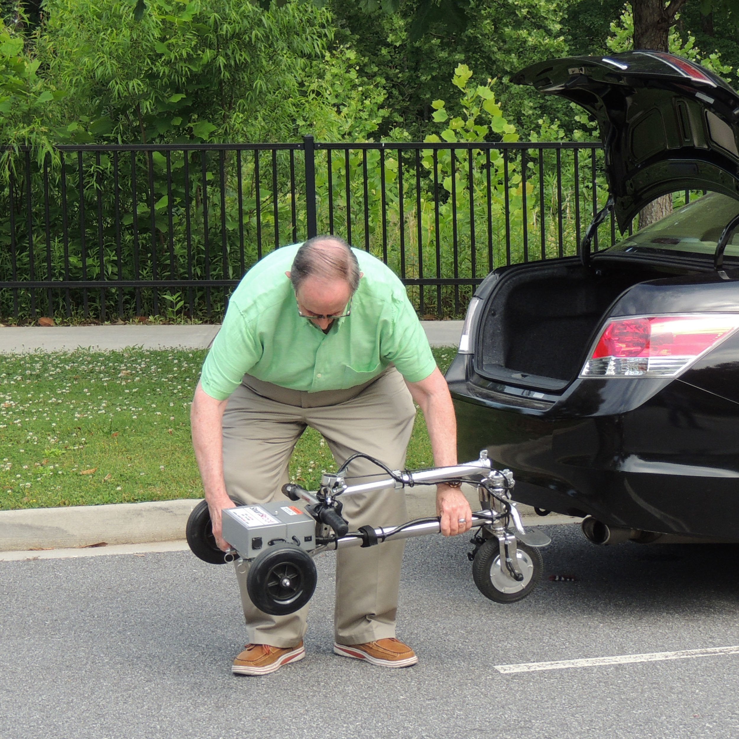 SmartScoot™ Lightweight Foldable 3-Wheel Mobility Scooter