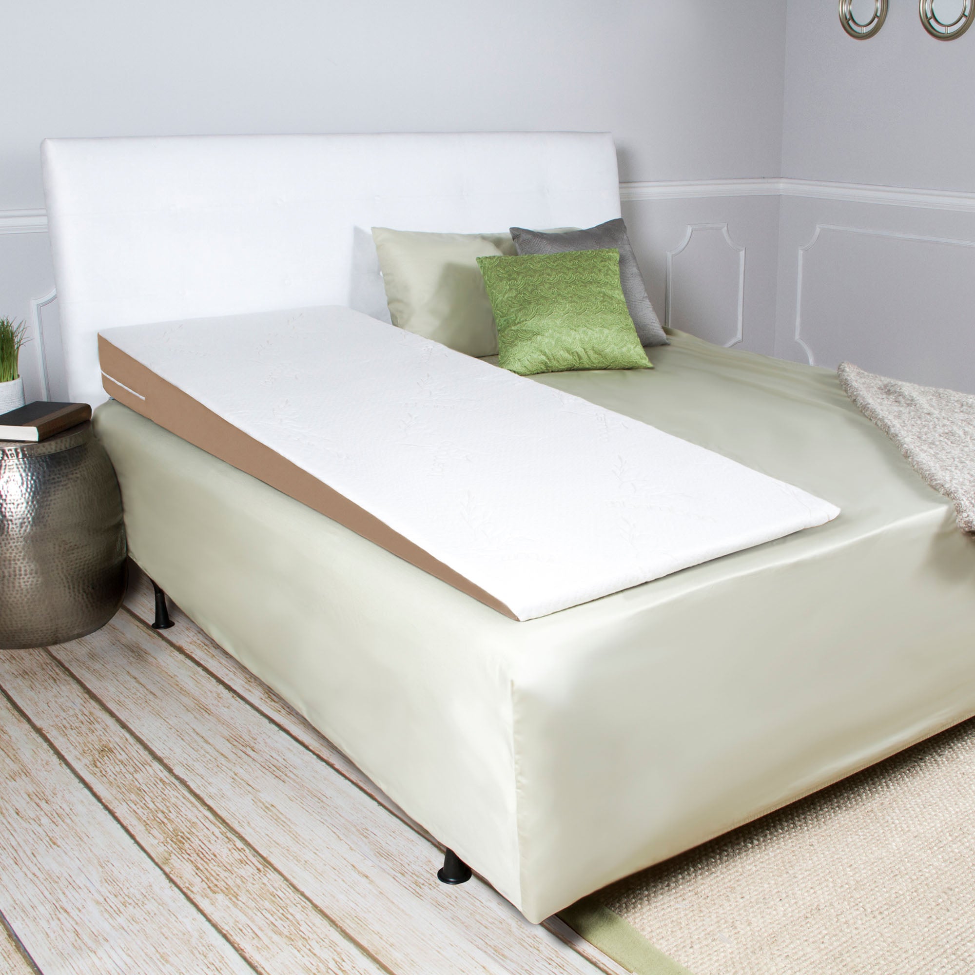 Avana Super Slant Full-Width Bed Wedge