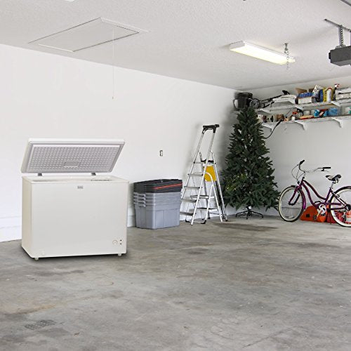 BLACK+DECKER BCFK71W 7.1 Cu. Ft. Chest Freezer