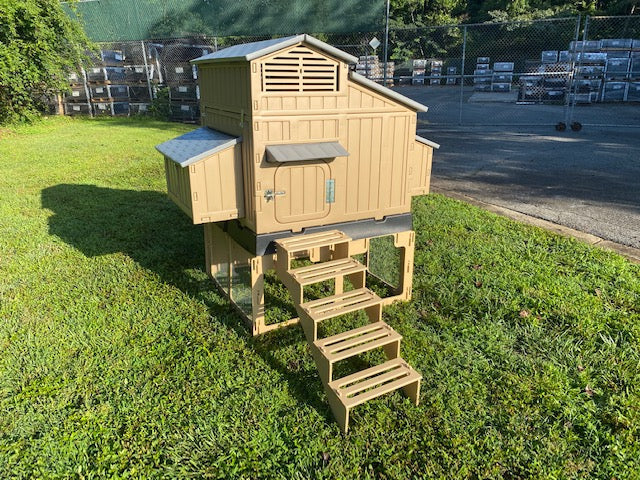 Snap Lock Coop Stand With Stairs Coop Sold Separately New