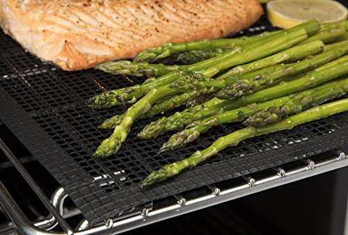 CUISINART COS-330 Smoker, 30“ Electric & CNGS-333 Smoker Mats, 3-Pack