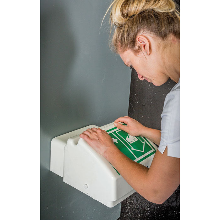 Justrite Wall Mount, Closed ABS Bowl, Hughes Eye/Face Wash