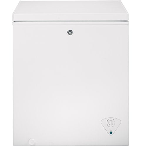 GE FCM5SKWW Chest Freezer, 5 cubic ft, White