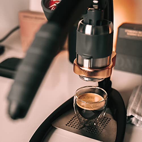 Flair Espresso Maker PRO 2 (Black) - An all manual lever espresso maker with stainless steel brew head and pressure gauge