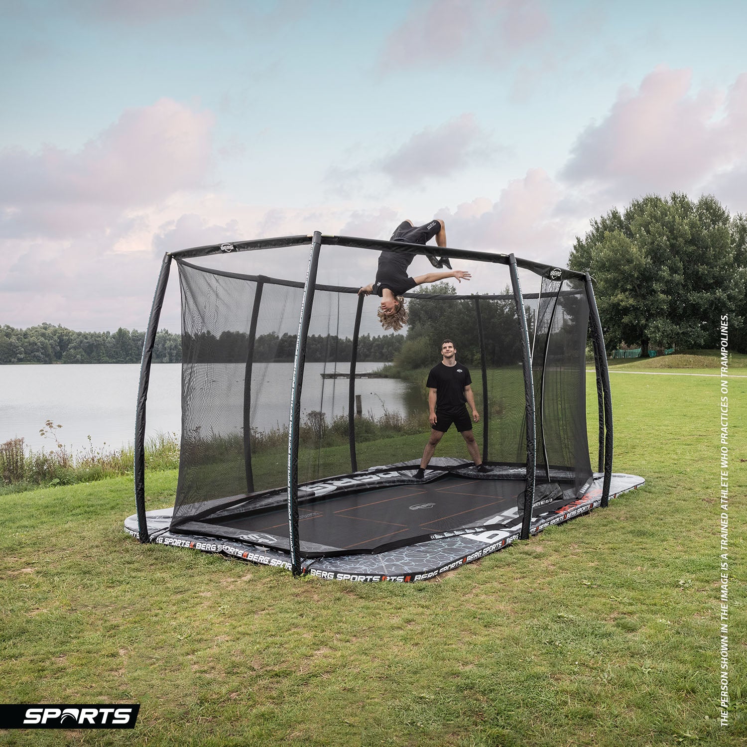 BERG 500 Ultim Pro Bouncer FlatGround Trampoline with Deluxe XL Safety Net