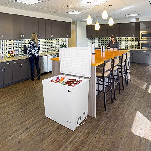 Quiet Chest Freezer with Removable Basket Top Open Door Cooler Refrigerator 7 Temperature Settings for Home Kitchen Hotels Grocery Stores US Plug (115V 90W 150L / 5.0CU.FT)