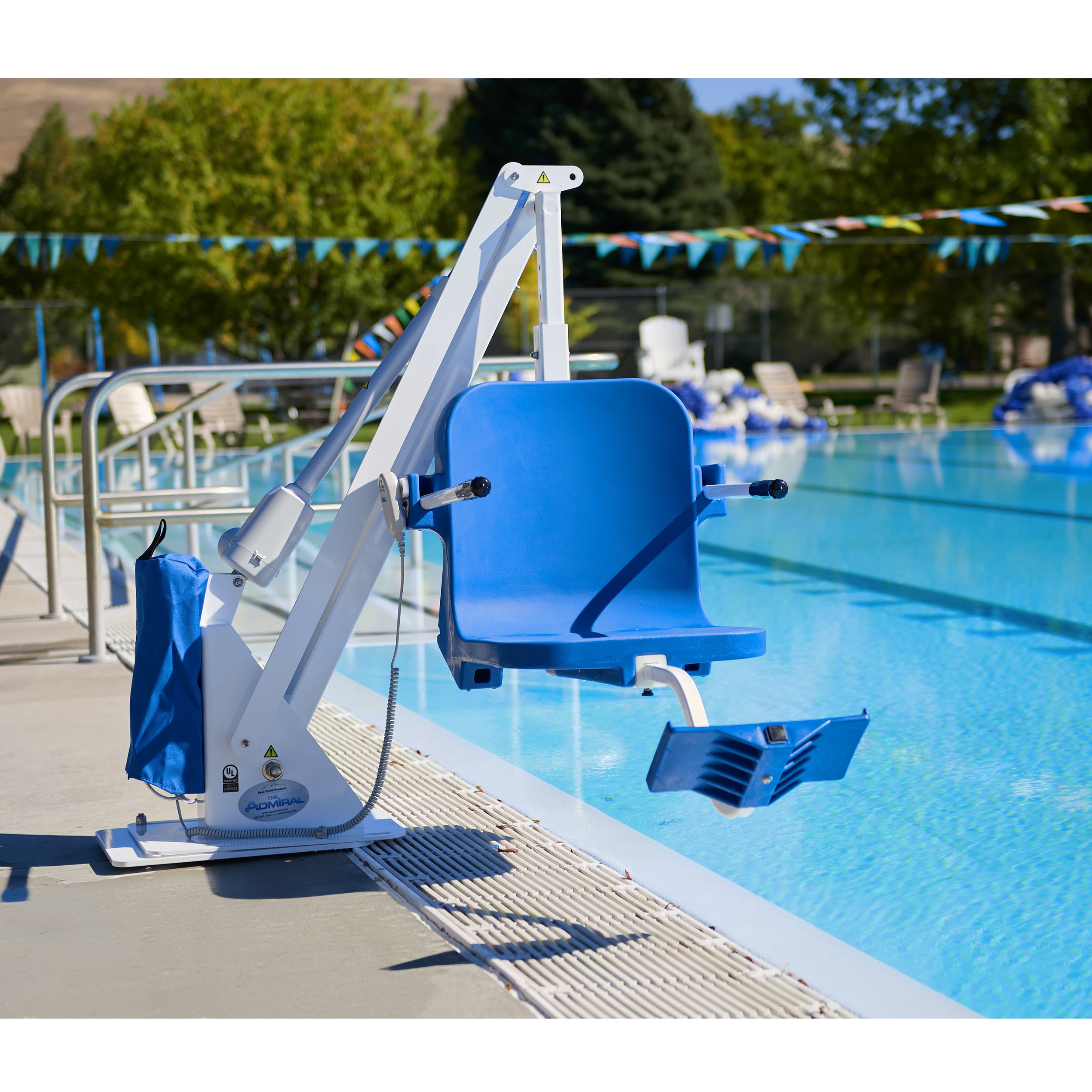 Aqua Creek Admiral Pool Lift