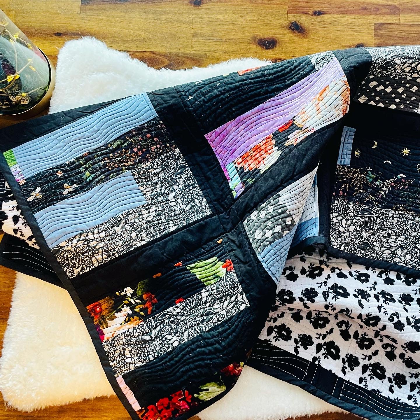 Quilt in Black, Blue, Violet and Grey.