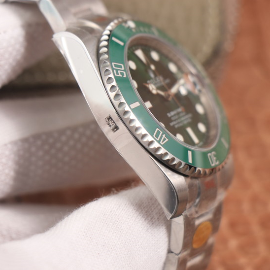 Submariner Date Hulk 40mm