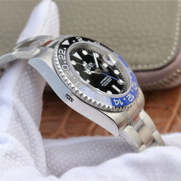 GMT-Master II Batman Oyster 40mm