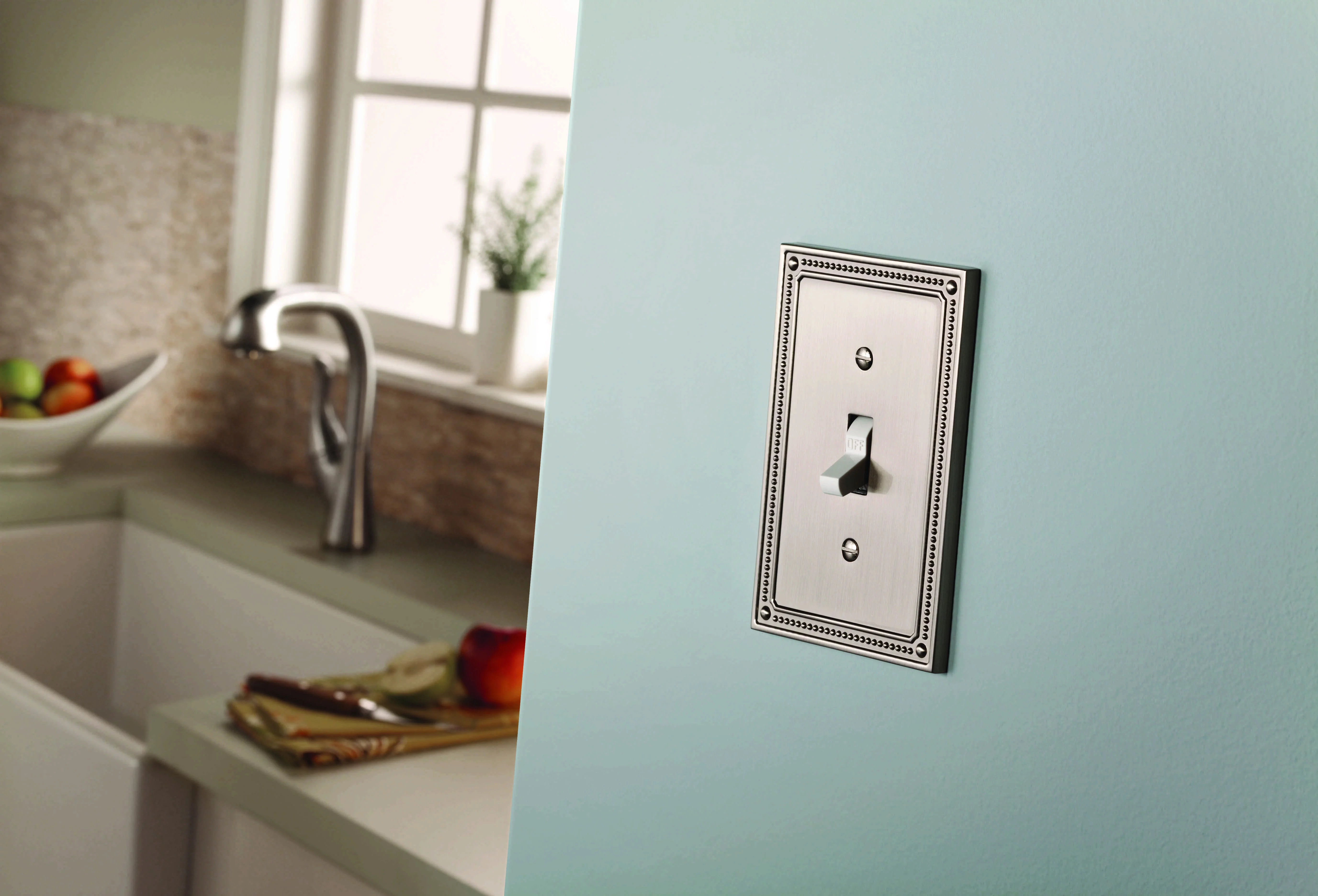 Franklin Brass Classic Beaded Single Switch/Decorator Wall Plate in Satin Nickel