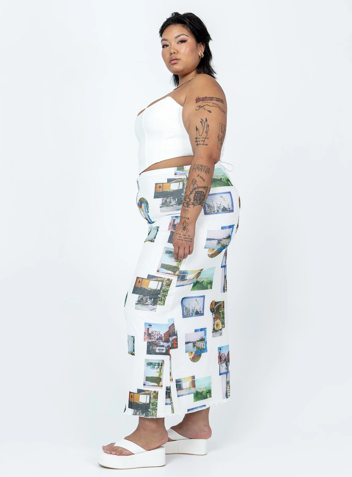 Through My Eyes Maxi Skirt White Curve