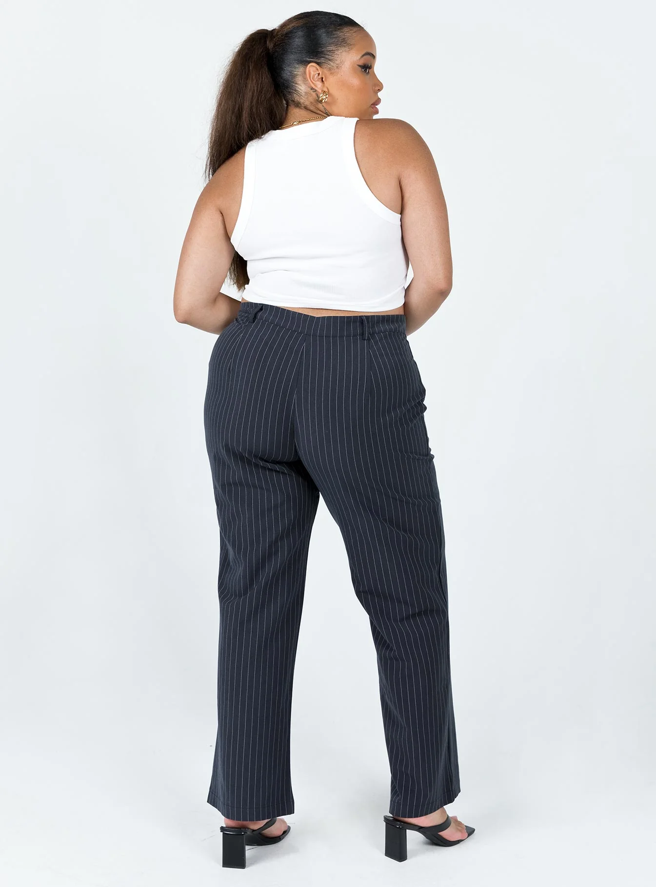 Titius Pant Navy Curve